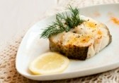 7641569-baked-cad-served-with-lemon-and-dill