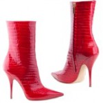 9437318-ladies-red-boots-on-a-white-background (1)